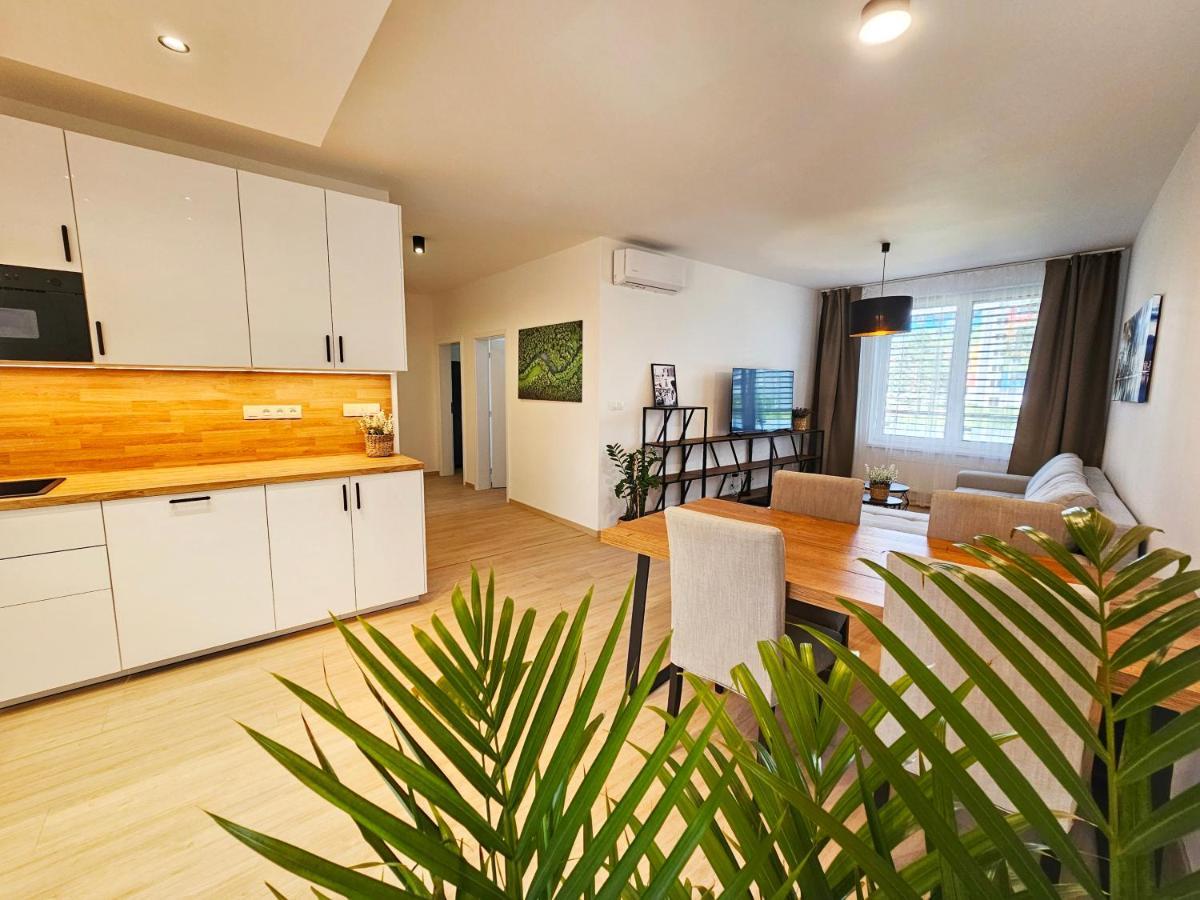 3 Room Apartment 2X Balcony, New Building, 21 Bratislava Ngoại thất bức ảnh